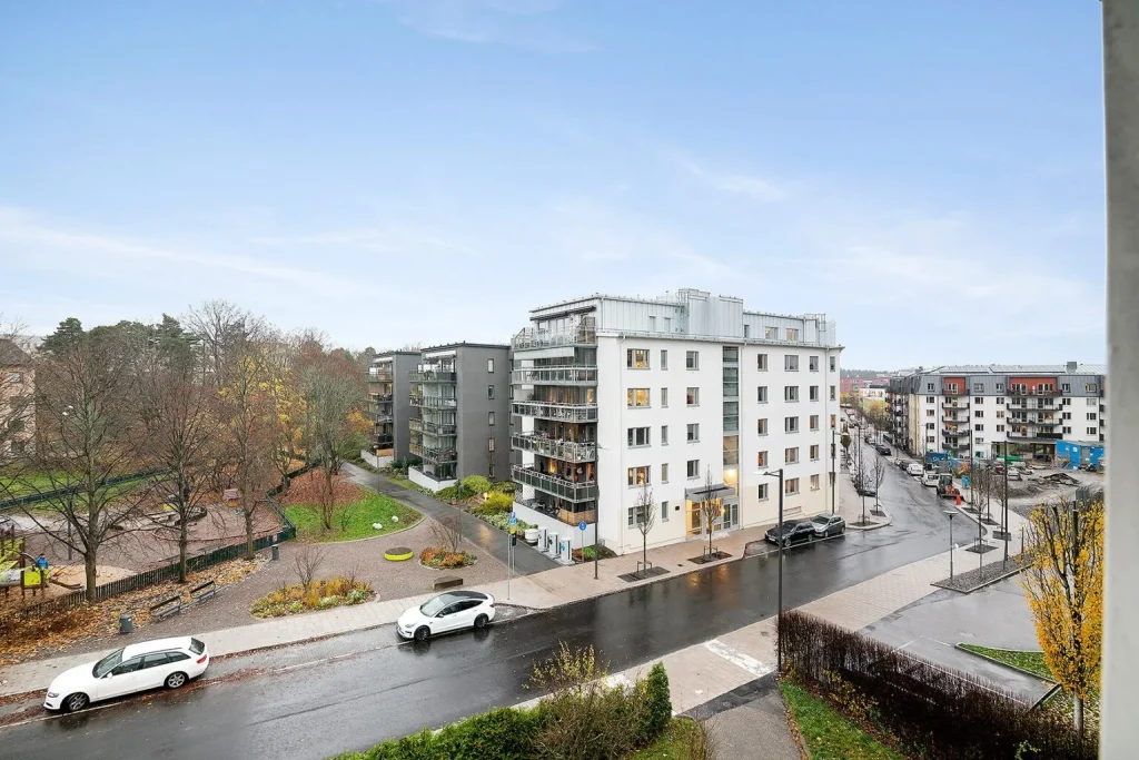 11. Fasadrenovering Omputsning BRF Malmo Risaberga 1536x1024