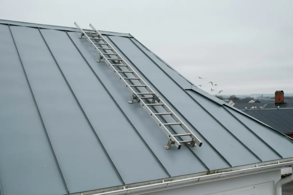installation av takstege p industrifastighet i raml sa helsingborg